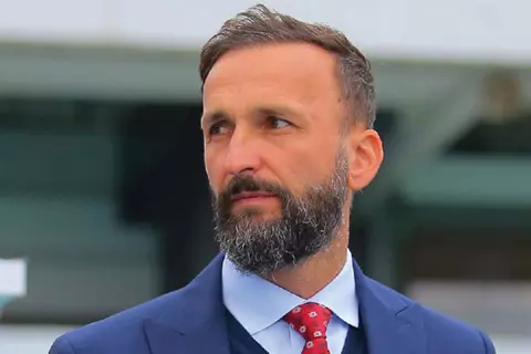 مدرب شباب بلوزداد: مباراتنا أمام المصري لم تكن سهلة.. وفخور بعملي مع الفريق